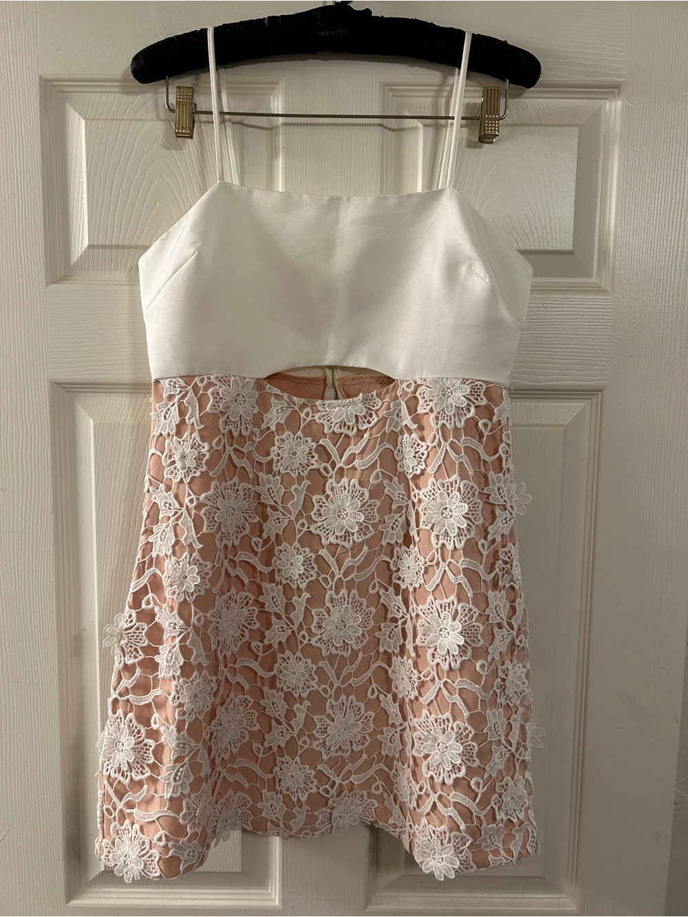 NWOT Endless Rose Lace Blush Pink Medium Dress